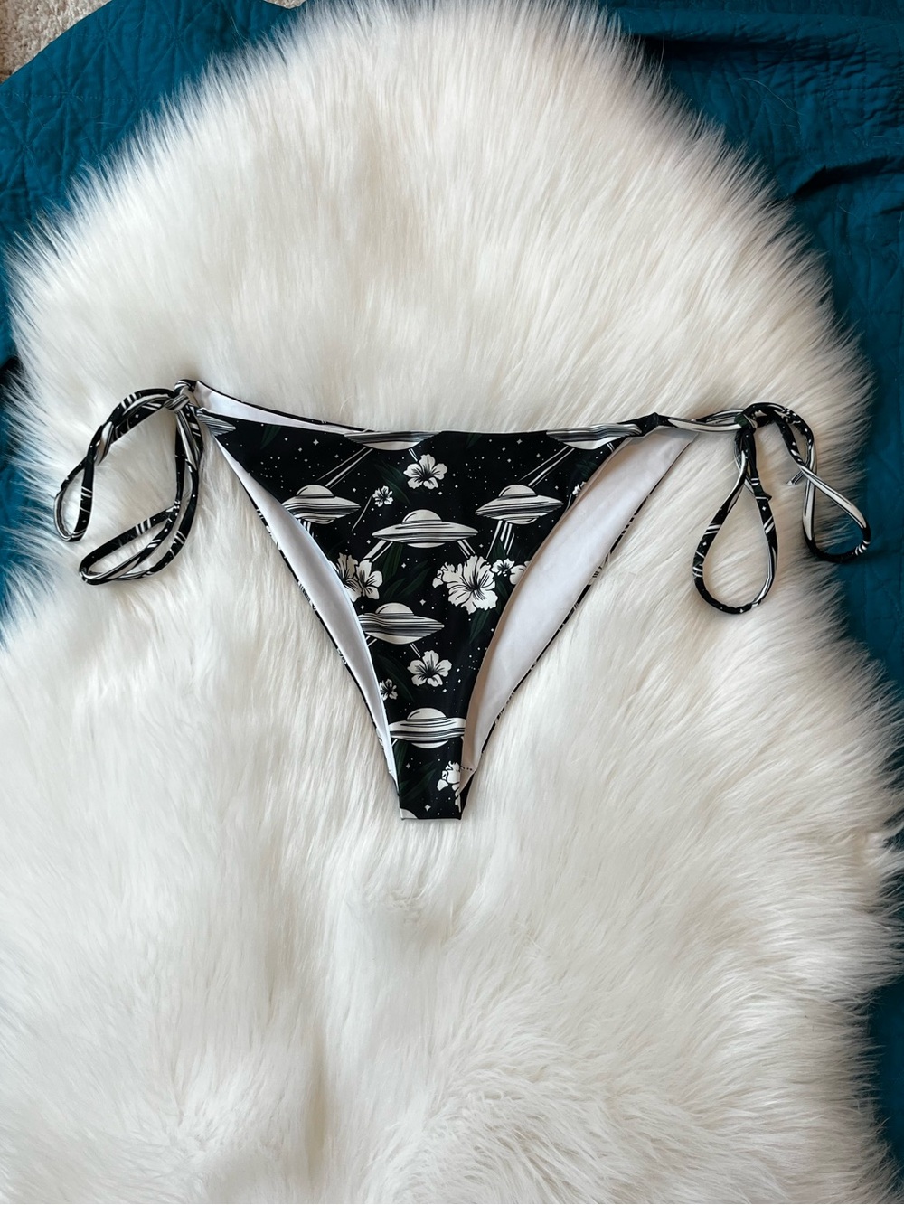 UFO String Bikini Bottom Size L